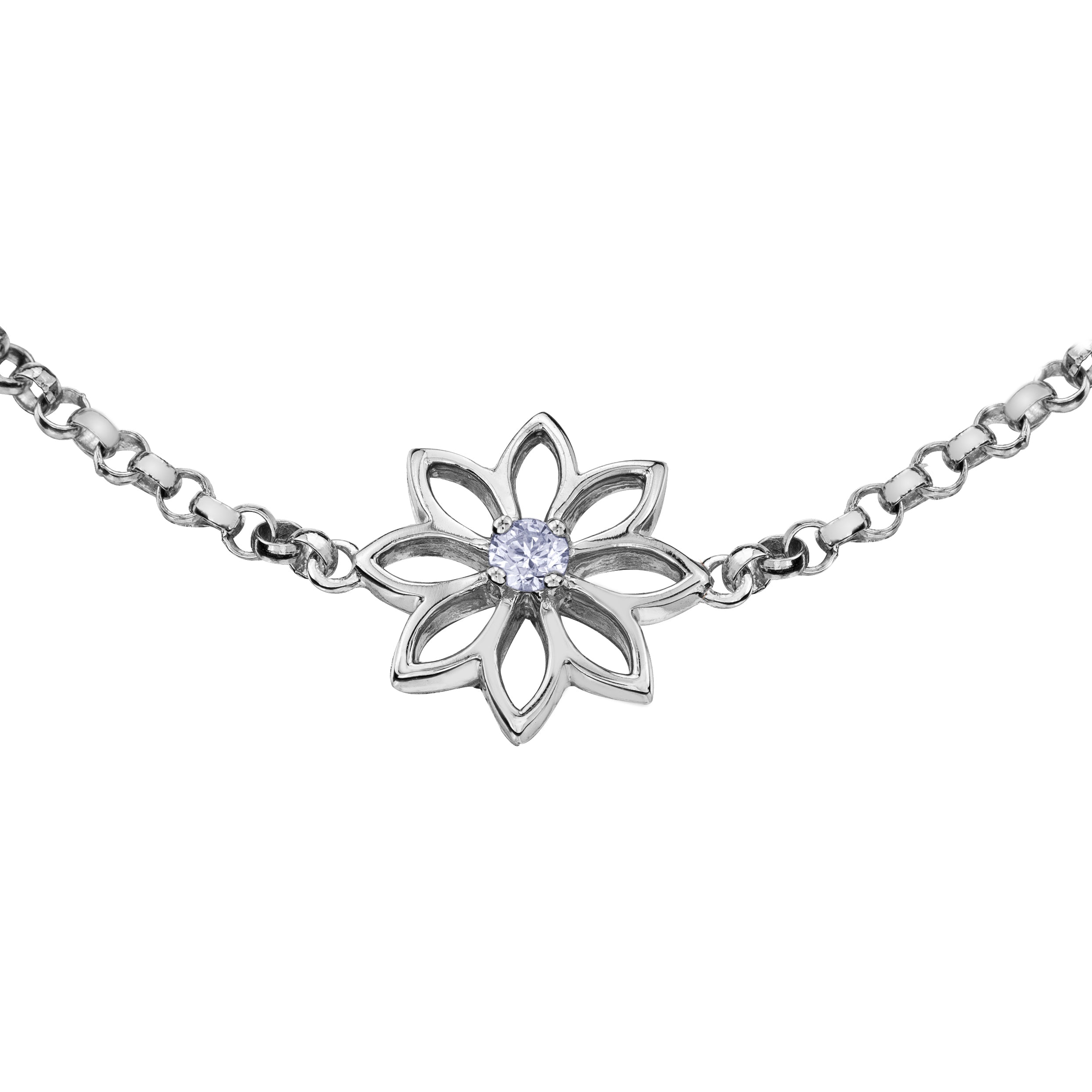 Crafted in 14KT Certified Canadian Gold, this bracelet features a water lily flower with a round brilliant-cut Canadian centre diamond.