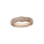 Crafted in 14KT rose Certified Canadian Gold, this men’s ring features a round brilliant-cut Canadian diamond set on a driftwood-inspired band.