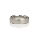 Crafted in 14KT white gold, this 6.5mm wide men’s ring offers a curved comfortable fit.