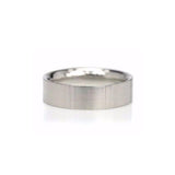 6.5mm wide flat band with a curved comfortable fit.