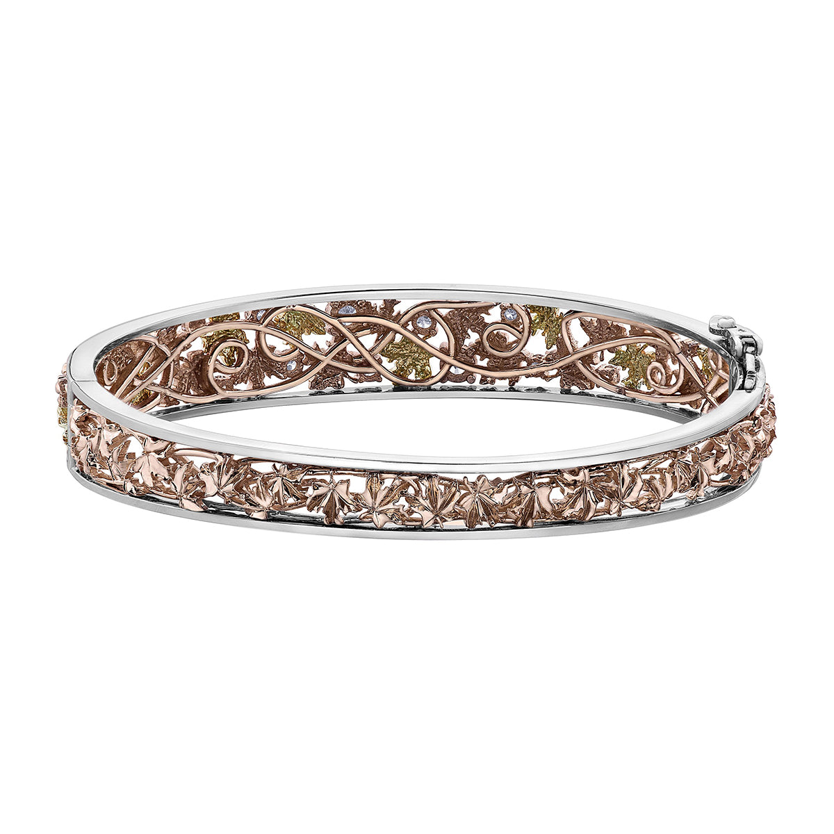 Crafted in 14KT rose, white and yellow Certified Canadian Gold, this bracelet features maple leafs and round brilliant-cut Canadian diamonds.