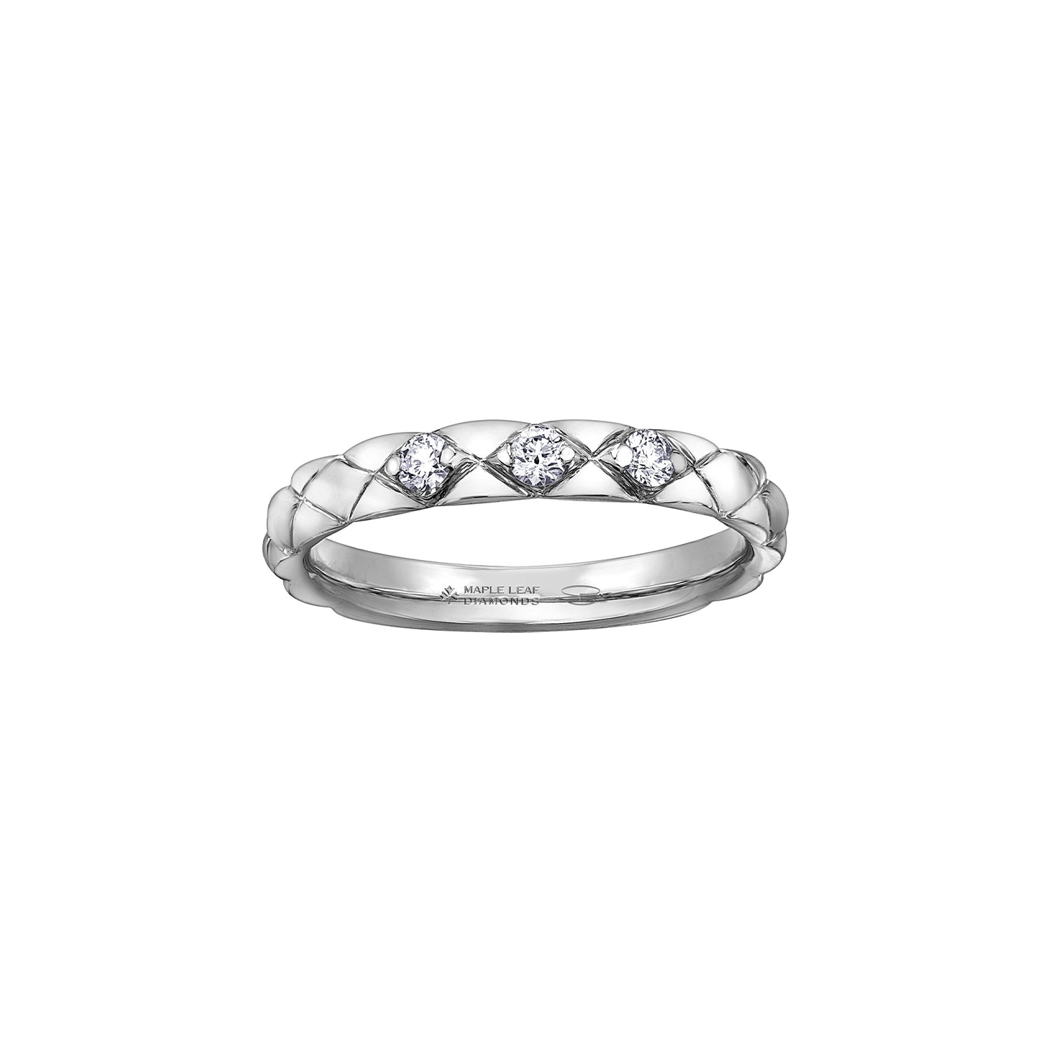Crafted in 14KT white Certified Canadian Gold, this quilted band is set with three round brilliant-cut Canadian diamonds.