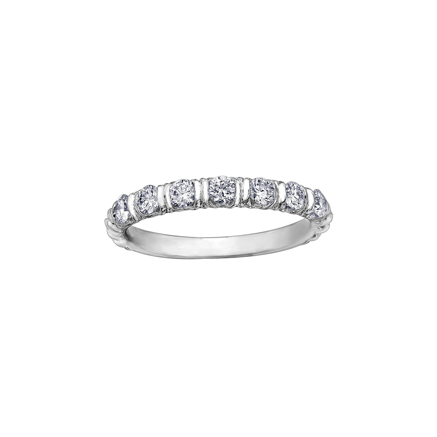 Crafted in 18kt Pure White™, this band features a fur-trim pattern set with round brilliant-cut Canadian diamonds.
