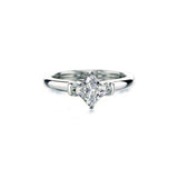 Crafted in 14KT white gold, this ring features a princess-cut centre diamond and round brilliant-cut diamond details.