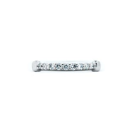 Crafted in 14KT gold, this ring features 15 round brilliant-cut diamonds in a row.