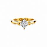 Crafted in 14KT gold, this engagement ring features a princess-cut centre diamond and round brilliant-cut diamond details. 