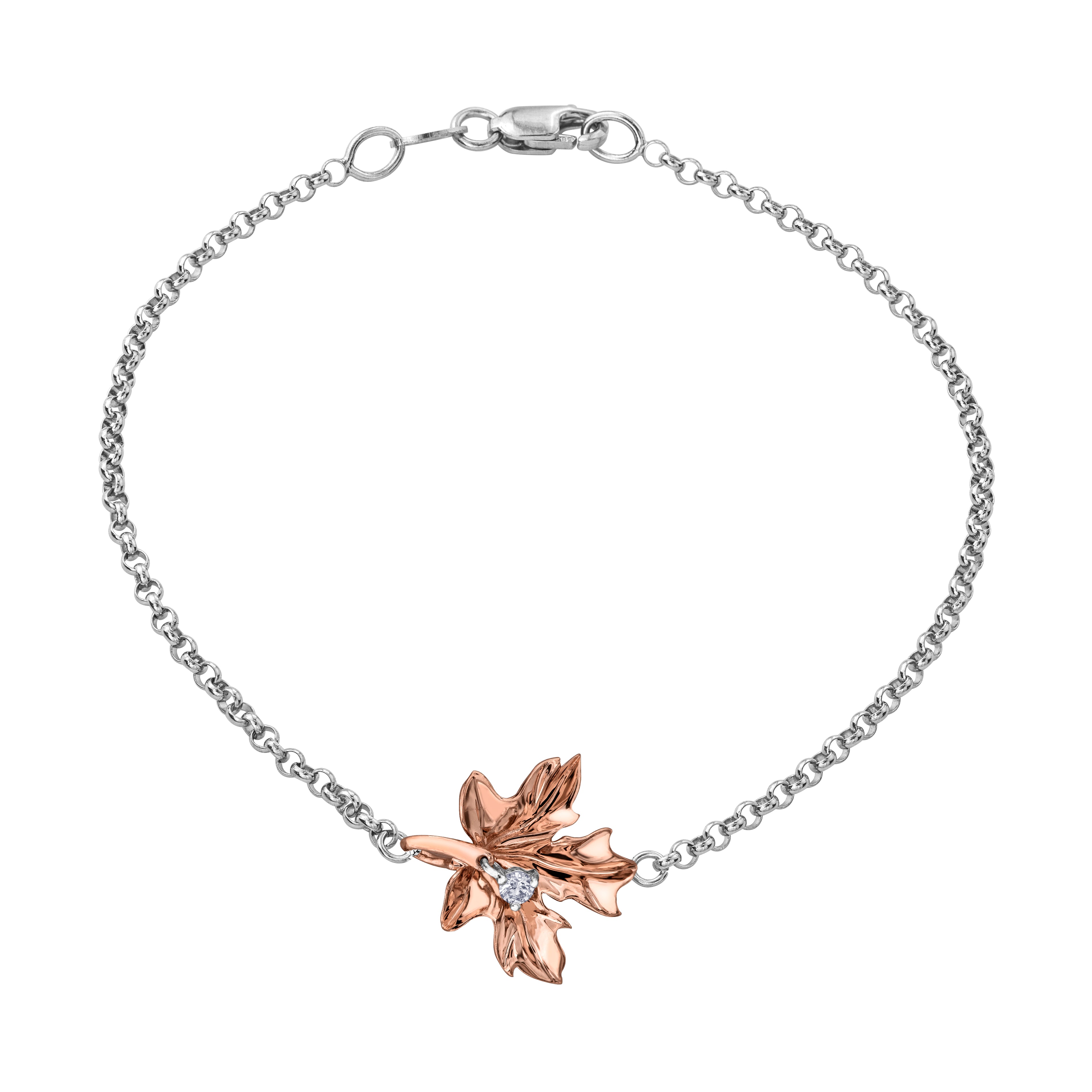 Crafted in 14KT rose Canadian Certified Gold, this bracelet features a maple leaf set with a round brilliant-cut Canadian diamond. 