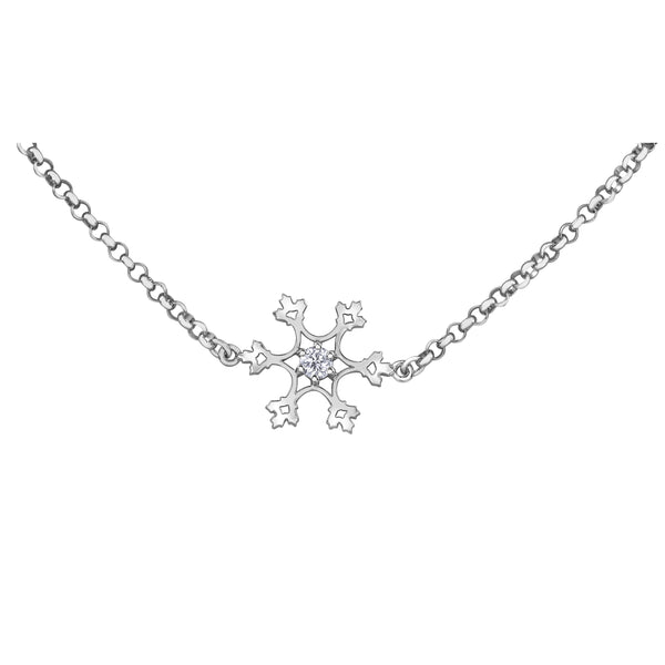 Crafted in 14KT white Canadian Certified Gold, this bracelet features a snowflake pendant with a round brilliant-cut Canadian centre diamond. 