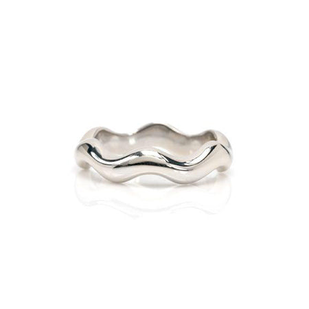 Ruffle pattern band crafted in 14KT white gold. 